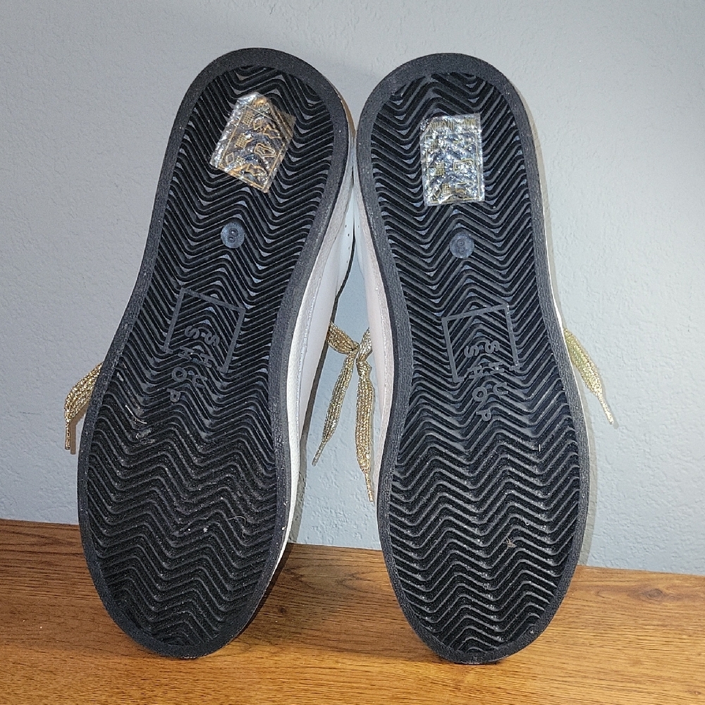 ShuShop White and Green Sneakers with Star Logo - Picture 6 of 7